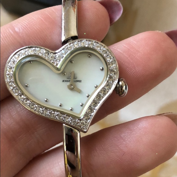 Macy’s • heart watch - Picture 3 of 3